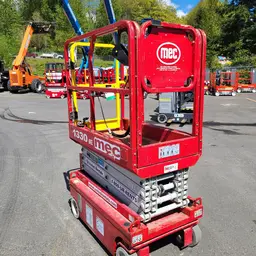 2017 MEC 1330SE Scissor Lift