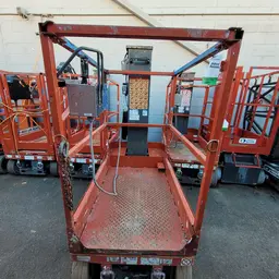 2016 Skyjack SJ12 Self-Propelled One-Person Lift