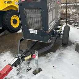 2018 Lincoln Electric VANTAGE 520 Welder