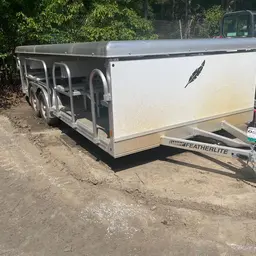 2022 Featherlite 3115-0017 Trailer
