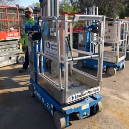 2016 Genie GR-20 Self-Propelled One-Person Lift