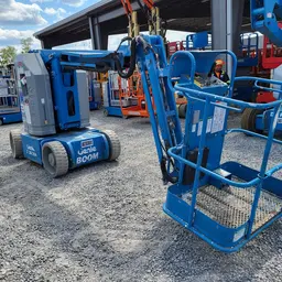 2013 Genie Z-30/20N Articulating Boom Lift