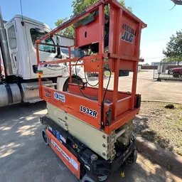 2017 JLG 1932R Scissor Lift