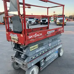 2015 Skyjack SJIII3226 Scissor Lift