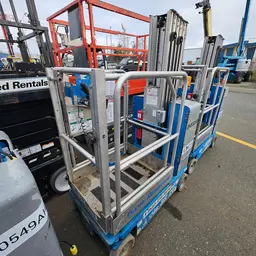 2016 Genie GR-20 Self-Propelled One-Person Lift