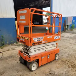 2017 Snorkel S3219E Scissor Lift