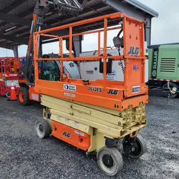 2017 JLG 2032ES Scissor Lift