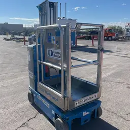 2017 Genie GR-20 Self-Propelled One-Person Lift