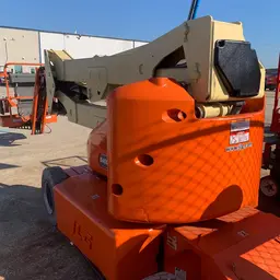 2012 JLG E400AJ Articulating Boom Lift