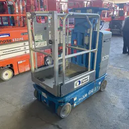 2017 Genie GR-12 Self-Propelled One-Person Lift