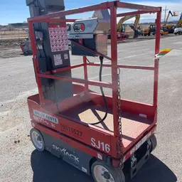 2016 Skyjack SJ16 Self-Propelled One-Person Lift