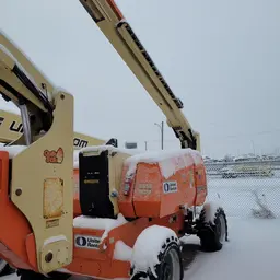 2014 JLG 800AJ Articulating Boom Lift