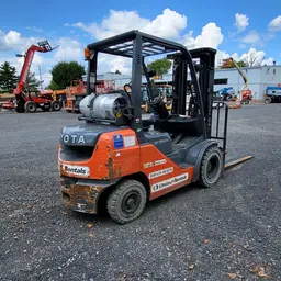 2018 Toyota 8FGU25 Warehouse Forklift