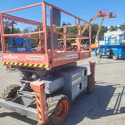 2015 Skyjack SJ6832RT Rough Terrain Scissor Lift
