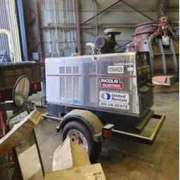 2019 Lincoln Electric VANTAGE 549 Welder