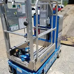 2015 Genie GR-20 Self-Propelled One-Person Lift