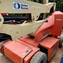 2016 JLG E400AJPN Articulating Boom Lift