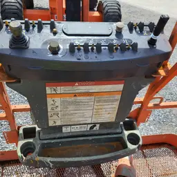 2013 JLG 450AJ Articulating Boom Lift