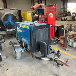 2021 Miller Welders Big Blue 300R Welder