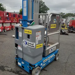 2017 Genie GR-20 Self-Propelled One-Person Lift