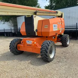2015 JLG 800AJ Articulating Boom Lift
